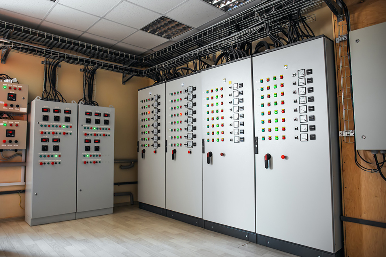 Schalt­anlagen­bau bei Elektro Rodin in Hamburg